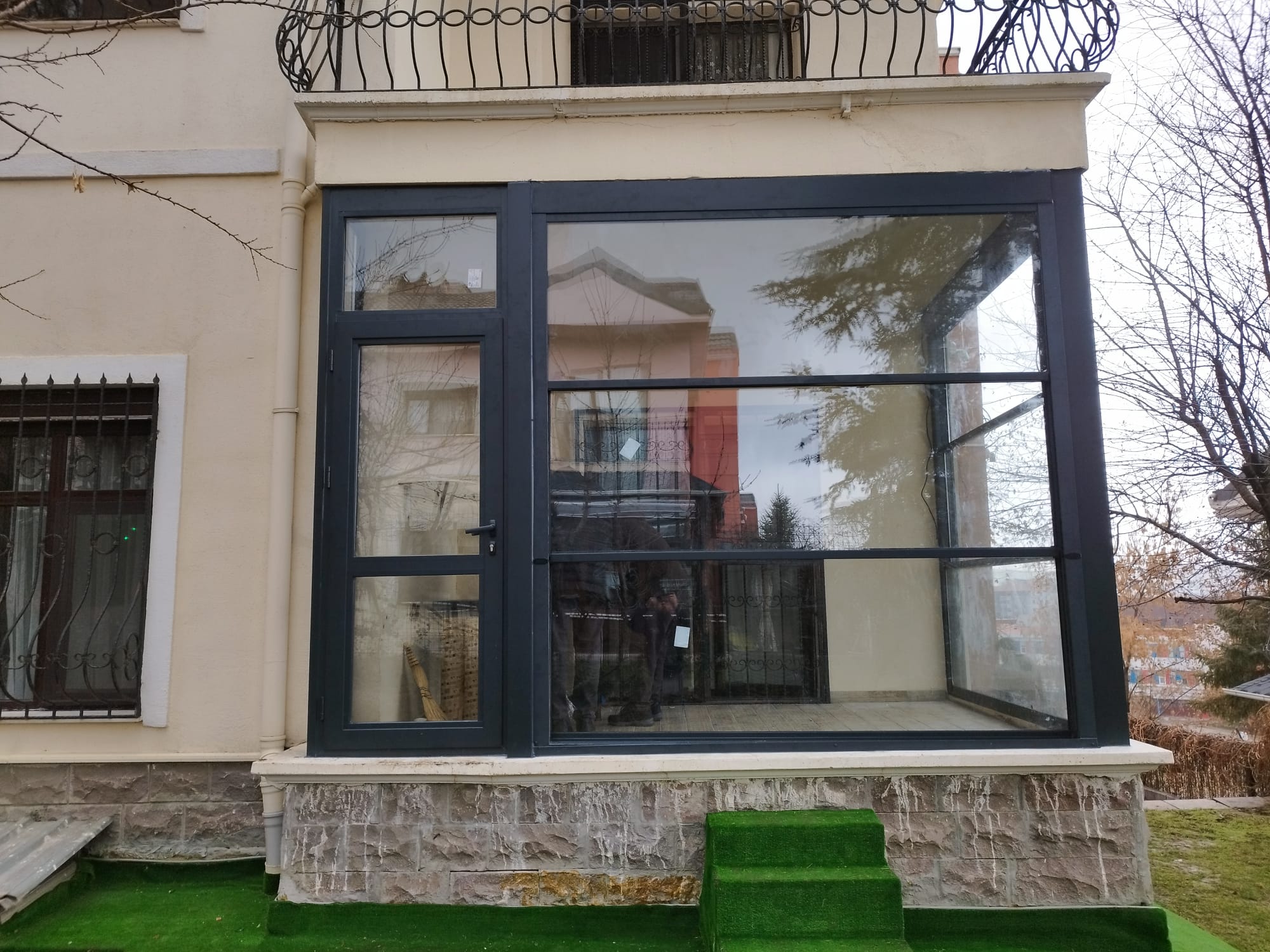 Mova Cam Balkon Sistemleri